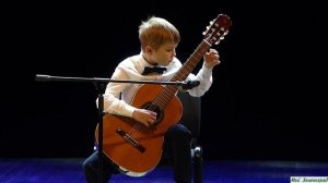 Гавриил Марчуков — С. Л. Вайс. Менуэт ре-минор