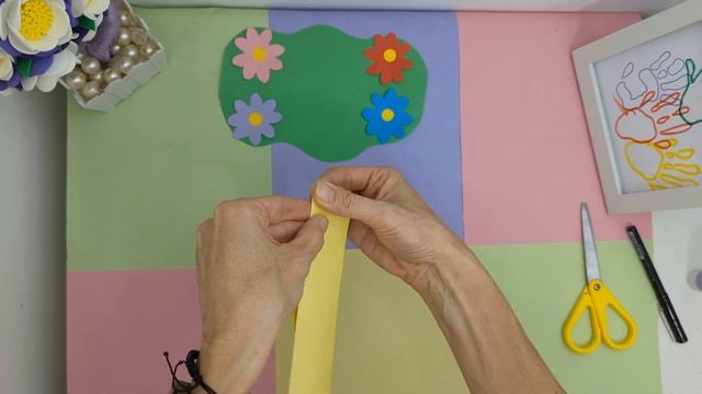 Snail applique on a clearing made of paper and glue in 5 minutes. #crafting #childrens #funnycraft смотреть онлайн