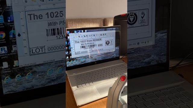 REINER jetStamp 1025 - printing onto plastic containers