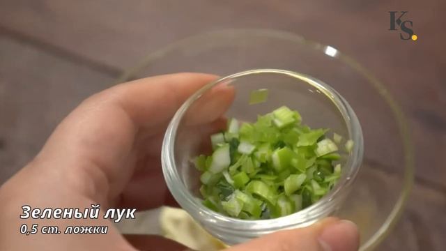 Как приготовить сырно-чесночную лепешку с соусом.  Лучше чем пицца