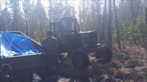 Поездка в тайгу на самодельном гусеничном  вездеходе за черемшой! Спасали из болота МТЗ 80!!!