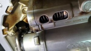 Audi A5 (8T3) 2.0 TFSI CDNC engine Oil Pump Removal