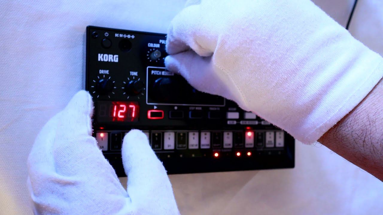 KORG volca KICK - аналоговый синтезатор бас-бочки