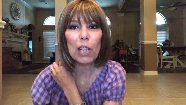 Small Haul and Chit Chat смотреть онлайн