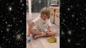 Евгений Плющенко с женой Яной Рудковской и сыновьями вернулся с отдыха в Подмосковье