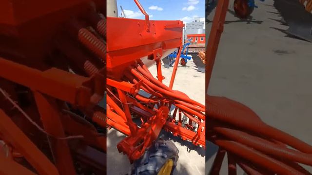 Экспресс обзор на универнасльную пневматическую сеялку СПУ-6Л от Вахненко Константина смотреть онлайн