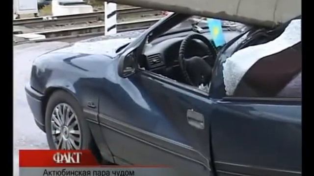 Столб упал на автомобиль смотреть онлайн