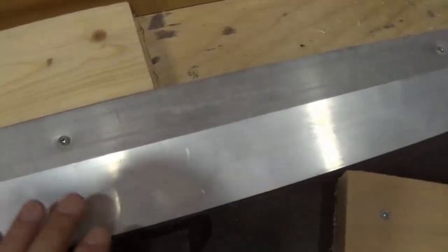 135. Подставка для ноутбука из дерева. Сделаем полости под вентиляторы и ножки. 3 часть. смотреть онлайн