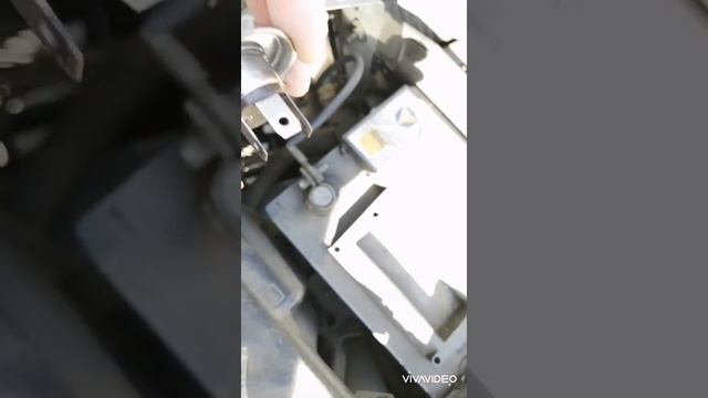 Замена лампочки на рено канго в пути. смотреть онлайн