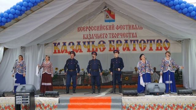 "Попурри на казачьи песни" - ансамбль "Донские зори"