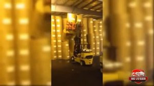 ПРИКОЛЫ НА ВИЛОЧНОМ ПОГРУЗЧИКЕ