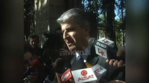 Shtyhet debati për kufizimin e imunitetit të deputetëve - (4 Nëntor 2005)