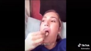 Подавилась