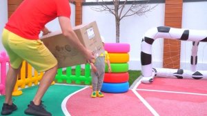 Сеня и Ники НЕ поделили мини Трактор