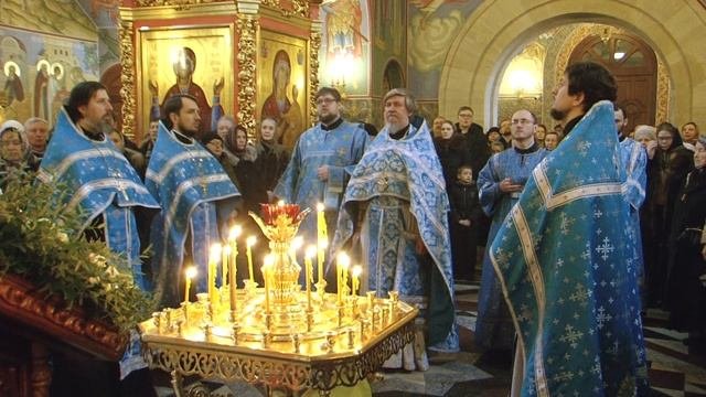 Сретение ГОСПОДНЕ. Песнопения. Тротарь, кондак, величание.