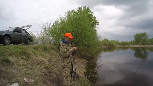 Рыбалка на фидер.Ловим плотву и густеру на Суле. смотреть онлайн