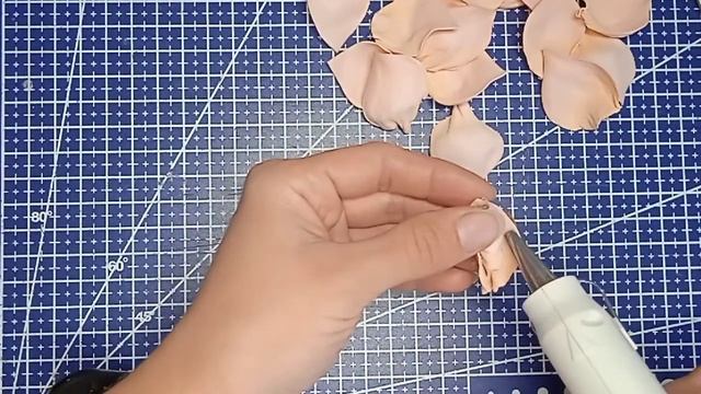 Как сделать розы из фоамирана смотреть онлайн