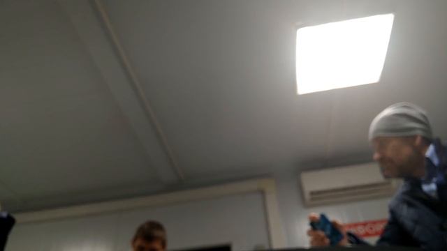 Перед новым годом перехватывающие стоянки автивировались на лоха? Метро Дмитрия Донского. смотреть онлайн