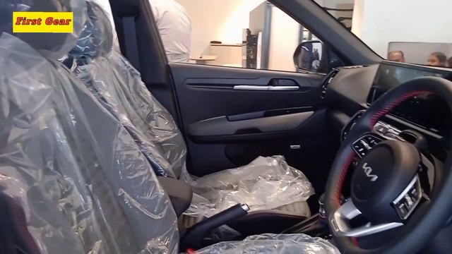 KIA SONET X- LINE - WALKAROUND - FIRST GEAR смотреть онлайн