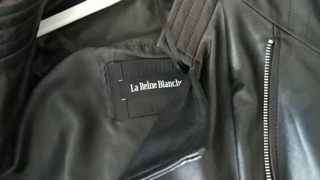 Снежная королева, кожаная курточка смотреть онлайн