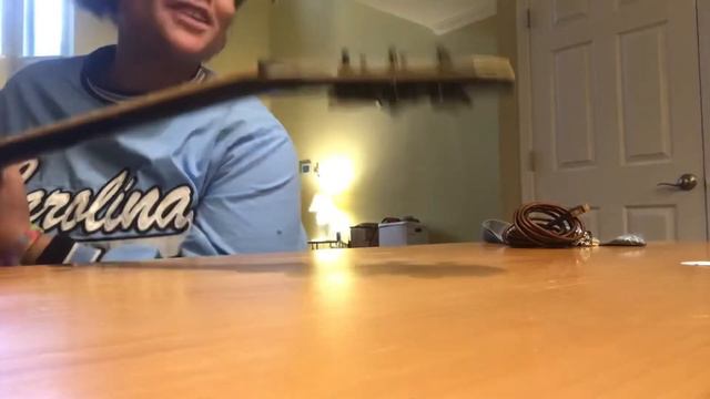 Mommy got me a new guitar today! смотреть онлайн