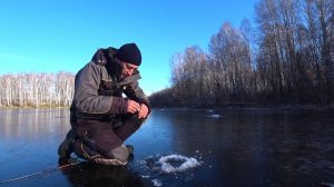 ПЕРВЫЙ ЛЁД 2022-23 | КОСИМ  ЩУК и ОКУНЯ | РЫБАЛКА в СИБИРИ