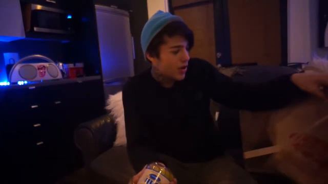 Куда я переехал Что купить на 100$! Acorn Day's смотреть онлайн