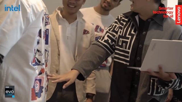 Lenovo Yoga - The Power to Collaborate смотреть онлайн