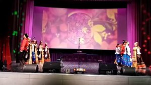 Народный ансамбль Грация. Художественный руководитель Е. Н. Этманова. Танец "Шуря — Буря".