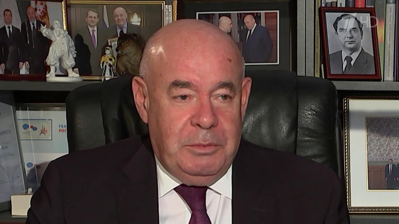 Спецпредставитель президента по международному культурному сотрудничеству М.Швыдкой отмечает  75 лет