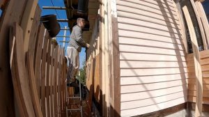 несгораемая проходка через стену под трубу от камина в деревянном доме