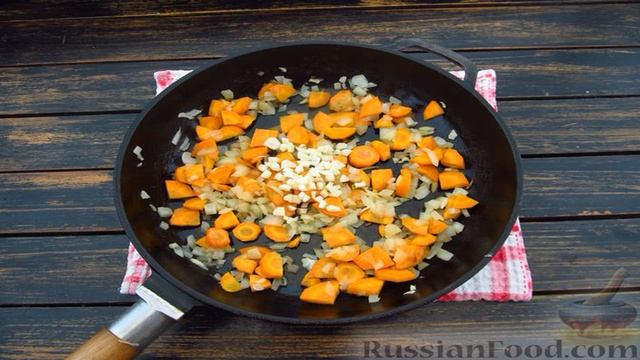 Суп с баклажанами, курицей и спагетти