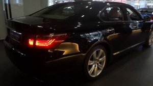 Lexus LS600hL Hybrid