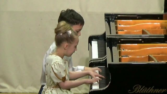 ДЕГТЯРЬ АРСЕНИЙ - БАЛЯБА ПРАСКОВЬЯ смотреть онлайн