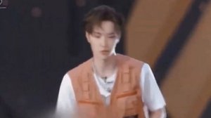 Cheng Xiao & Wang Yibo - Lucky [BoXiao FMV]