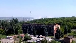 06 06 2014 Slavyansk Ukrainian troops shelled chemical plant (1)