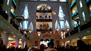 Световое шоу Центральный Детский Магазин на Лубянке