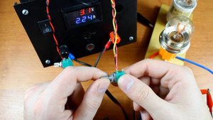 Простейший Регулируемый Лабораторный Блок Питания. Adjustable power supply.