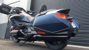 2022 Honda Gold Wing engine start up and rev