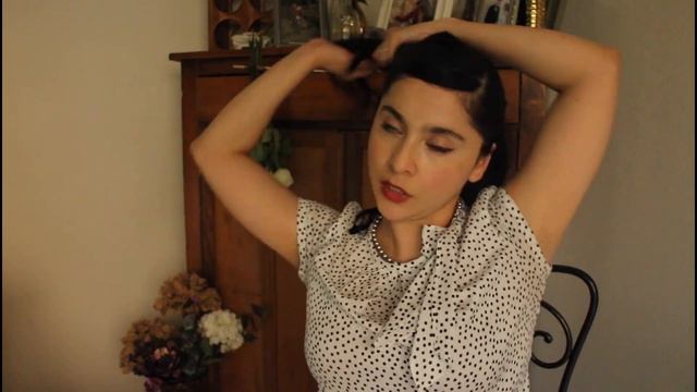 Vintage Fashion 101: Easy Retro Hairstyles For Long Hair смотреть онлайн