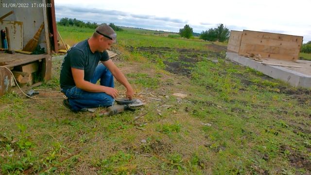 болгарка, как правильно держать болгарку, как ставить диск на болгарку, техника безопасности смотреть онлайн