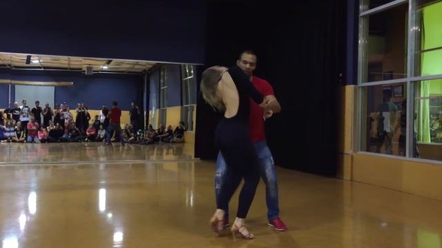 Arthur & Layssa - Zouk - NZ Salsa Congress 2016 | Tunnel Vision - Dj Kakah смотреть онлайн