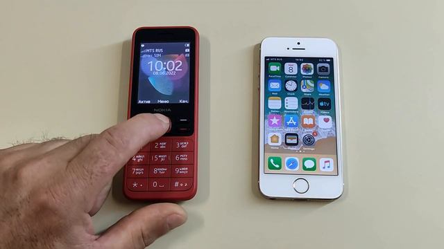 iPhone 5s vs Nokia 150 Incoming call & Outgoing call смотреть онлайн
