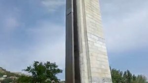 Памятник белым журавлям, Гуниб, Дагестан.