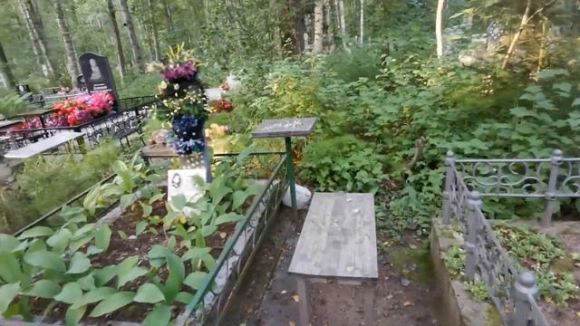 Детское кладбище. Экскурсия № 5. г. Санкт-Петербург, Северное кладбище, Зеленый детский участок.