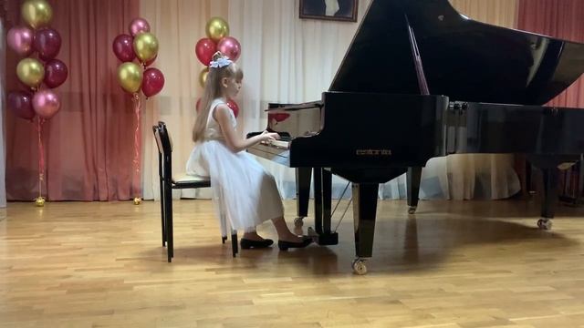 Крюкова Жасмина, 10 лет. Р. Глиэр. Утро. смотреть онлайн