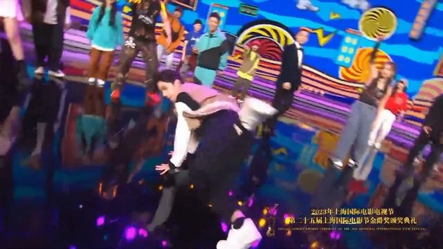 Así fue el estreno de la serie "The Longest Promise" + Caramelito Yizhan ❤️?? смотреть онлайн