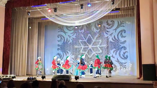 Jingle Bells українською. Крістіна Сікало. Привітання з Новим роком 2021. смотреть онлайн