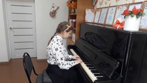 Н.Мордасов "Старый мотив". Антонова Екатерина.