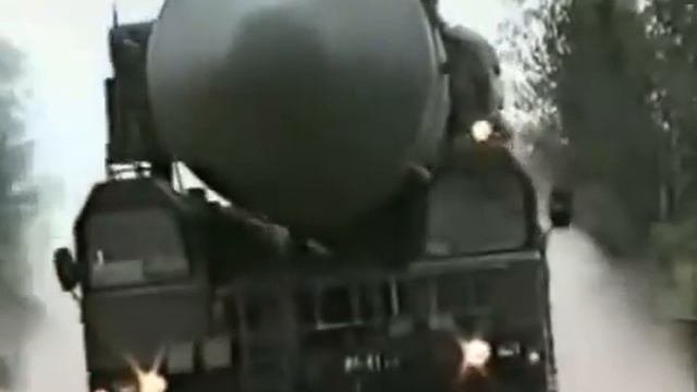 От этого прибора зависит точность баллистических ракет.Гироскопы.Мозг ракеты.Ударная сила